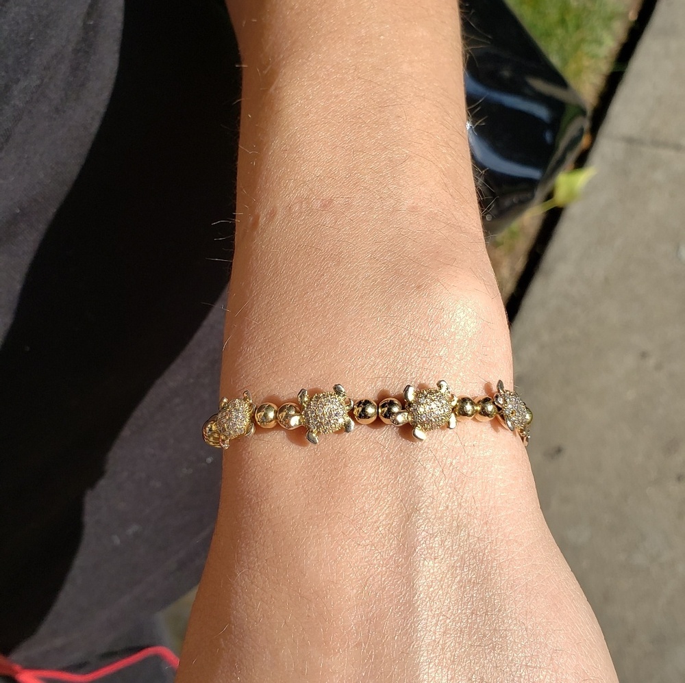 GOLD FILLED Bracelet with metal turtle